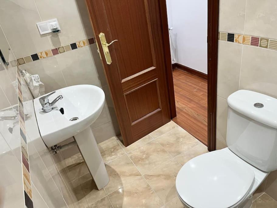 Piso Acogedor Y Centrico Apartment Santona Exterior photo